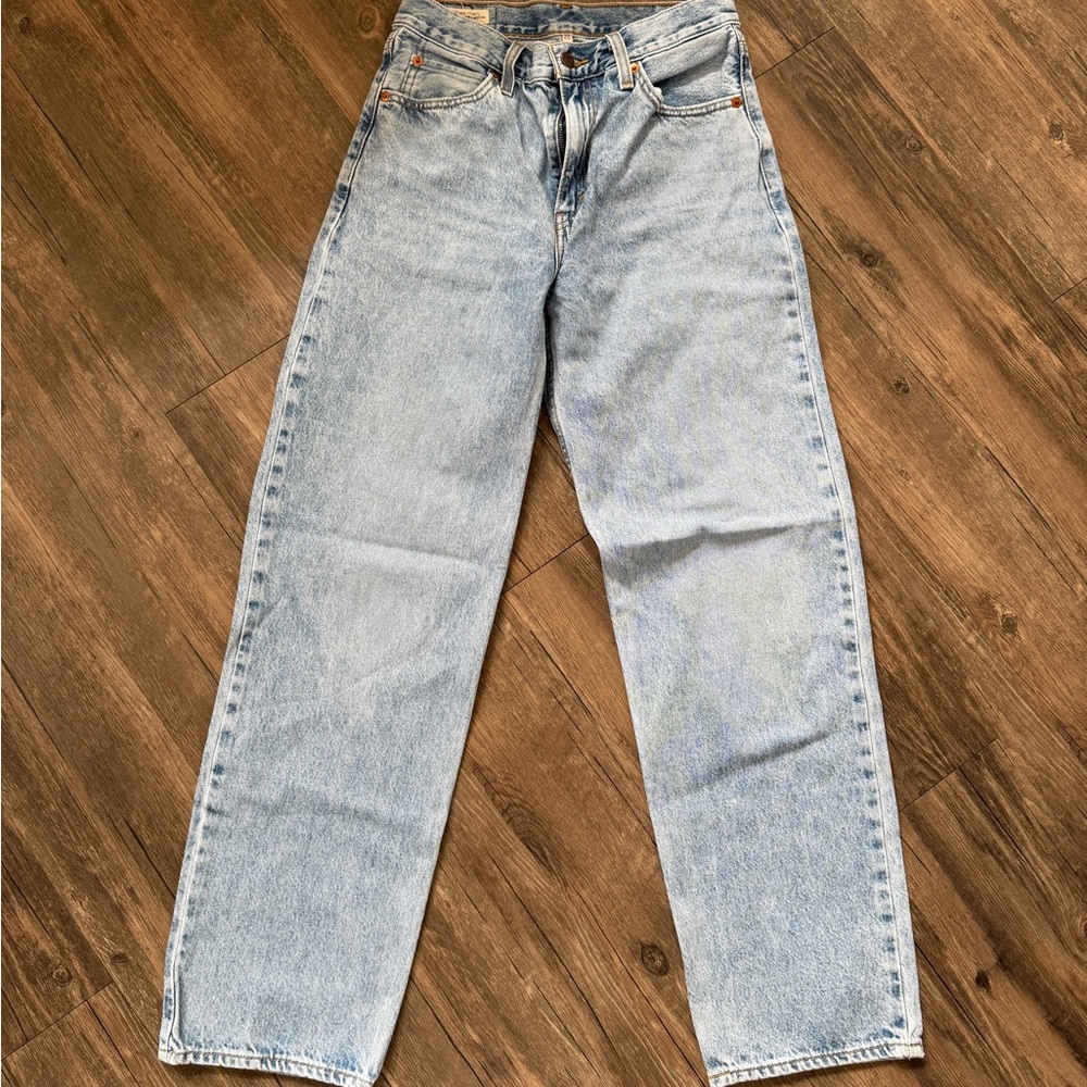 Levi’s Light Wash Jeans